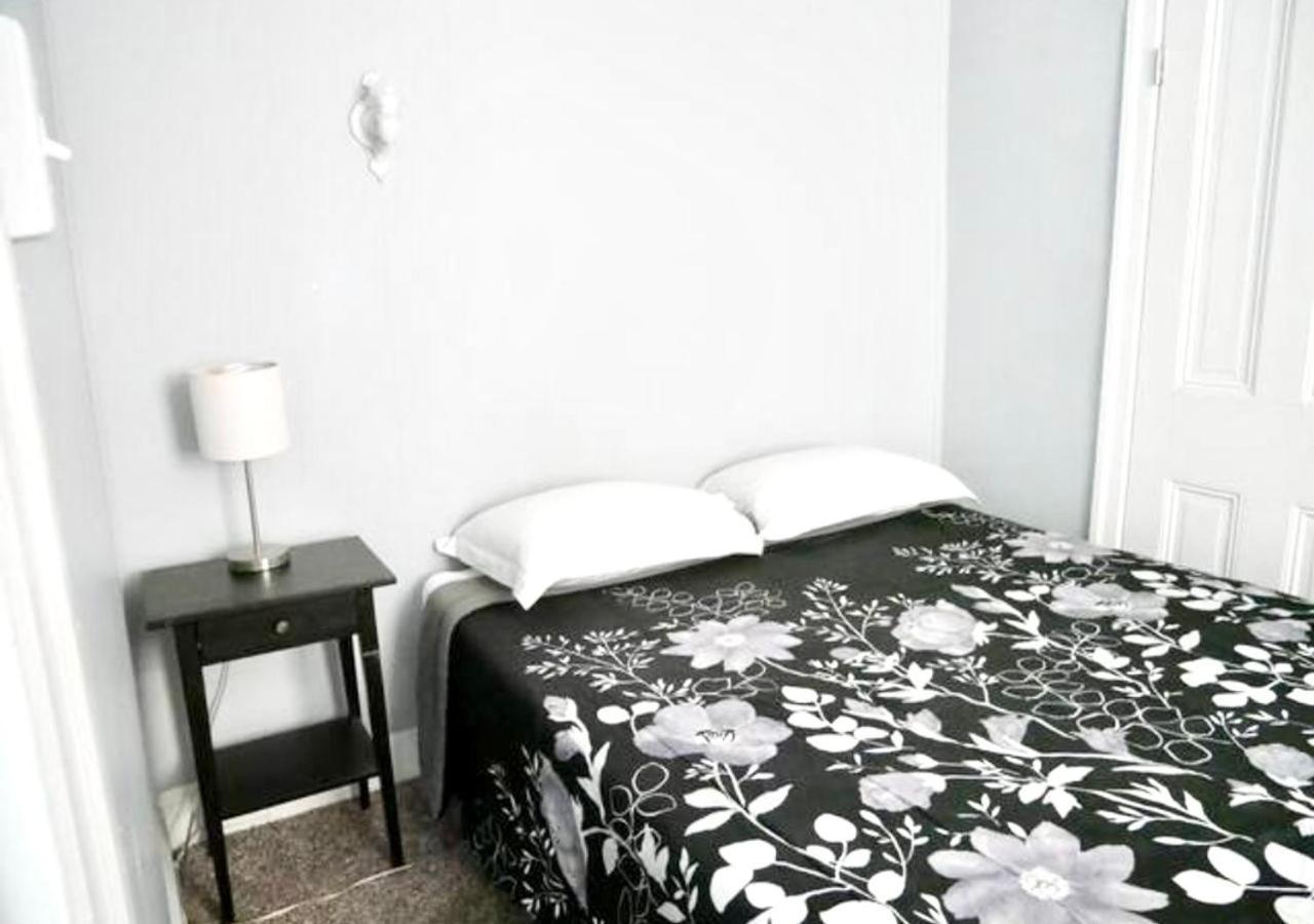 Clover 2900 - Apartment And Rooms With Private Bathroom Near Washington Ave South Philly Philadelphia Kültér fotó