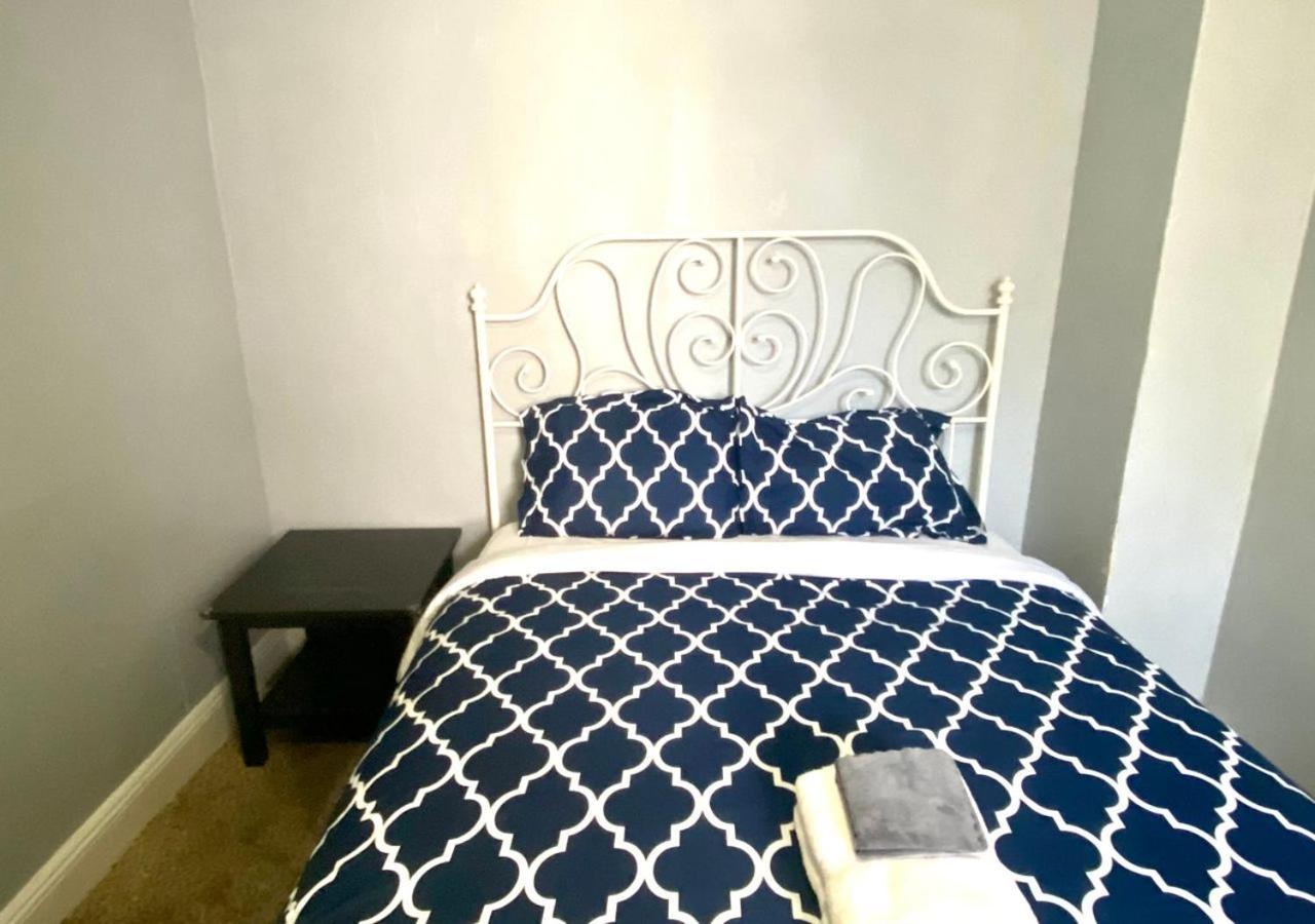 Clover 2900 - Apartment And Rooms With Private Bathroom Near Washington Ave South Philly Philadelphia Kültér fotó